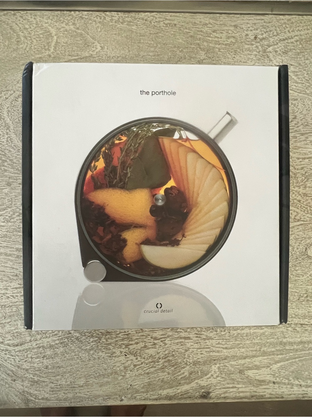The Porthole Glass Infuser - Black